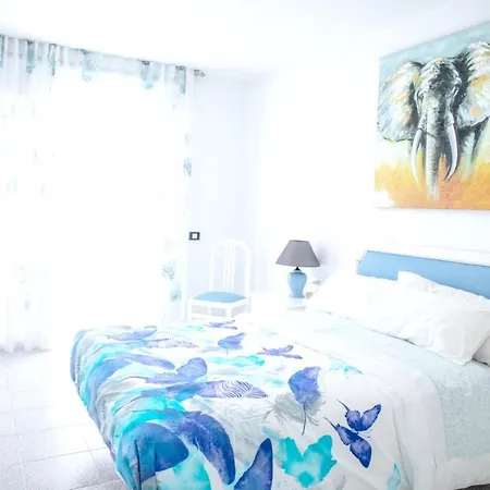 Paseo Miramar - 2 *
